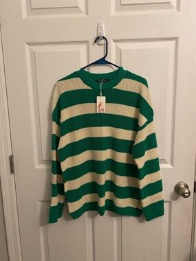 Pretty Garden Striped Green and Cream Sweater Size Small Oversized Fit